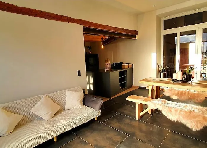 Mya Lenas Suite